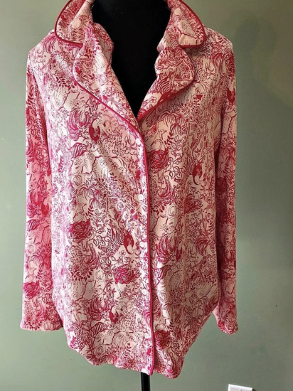 Lilly Pulitzer Floral Button Front Blouse And Bottoms in Pink & White XL Set